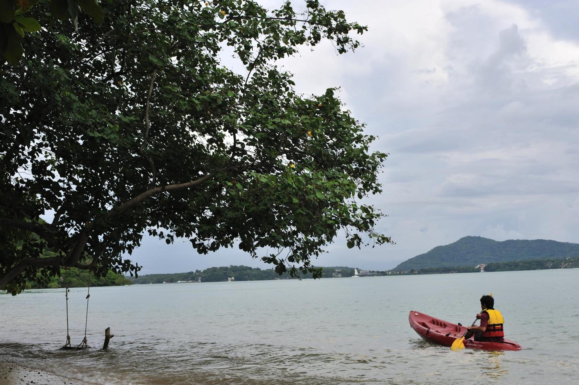 Baan Mai Beachfront Lone Island Phuket Eksteriør billede