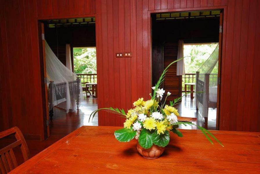 Baan Mai Beachfront Lone Island Phuket Eksteriør billede