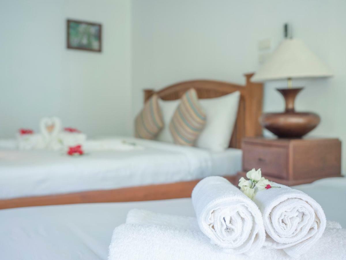Baan Mai Beachfront Lone Island Phuket Eksteriør billede