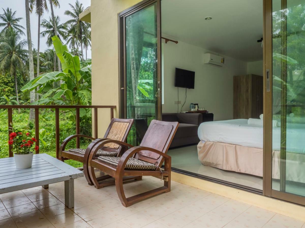 Baan Mai Beachfront Lone Island Phuket Eksteriør billede