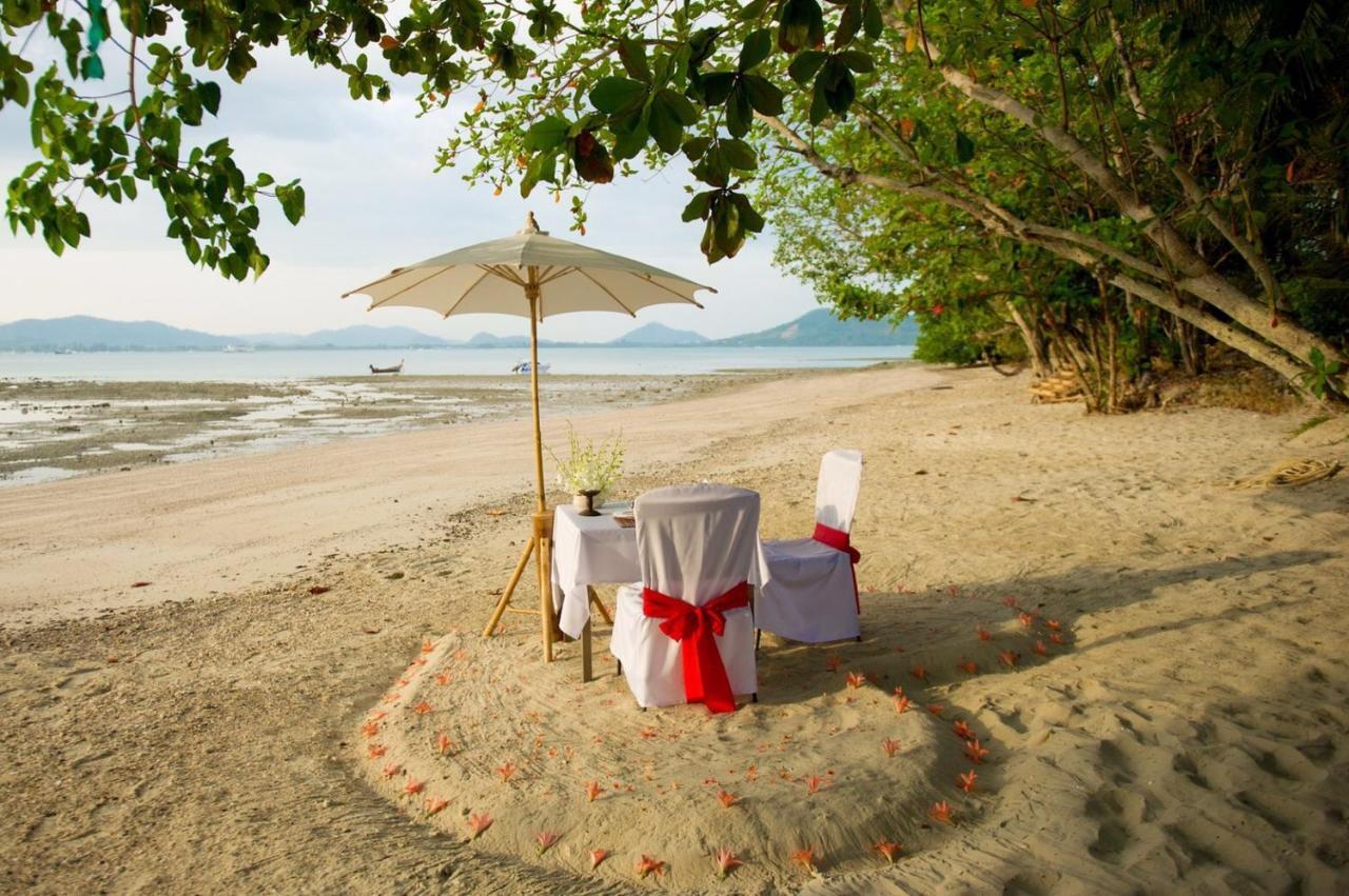 Baan Mai Beachfront Lone Island Phuket Eksteriør billede