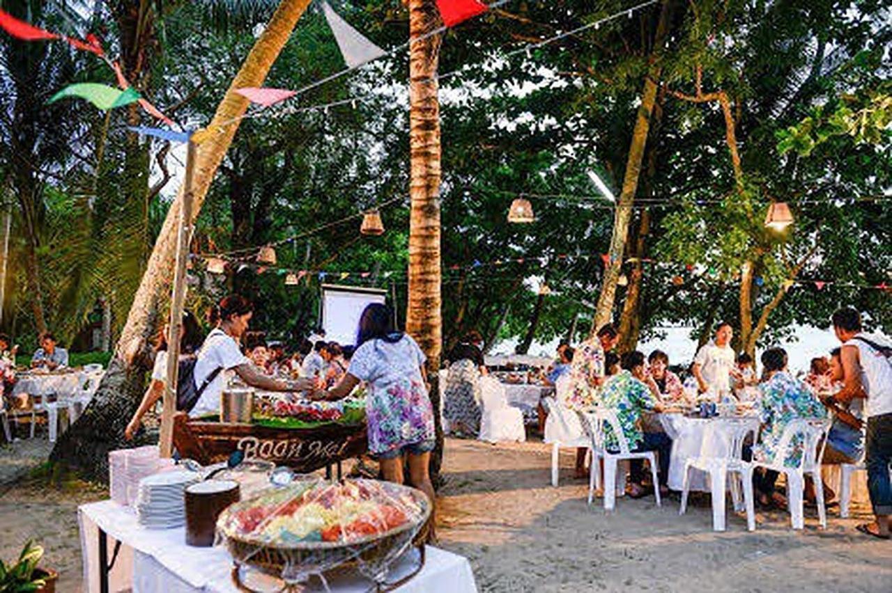 Baan Mai Beachfront Lone Island Phuket Eksteriør billede